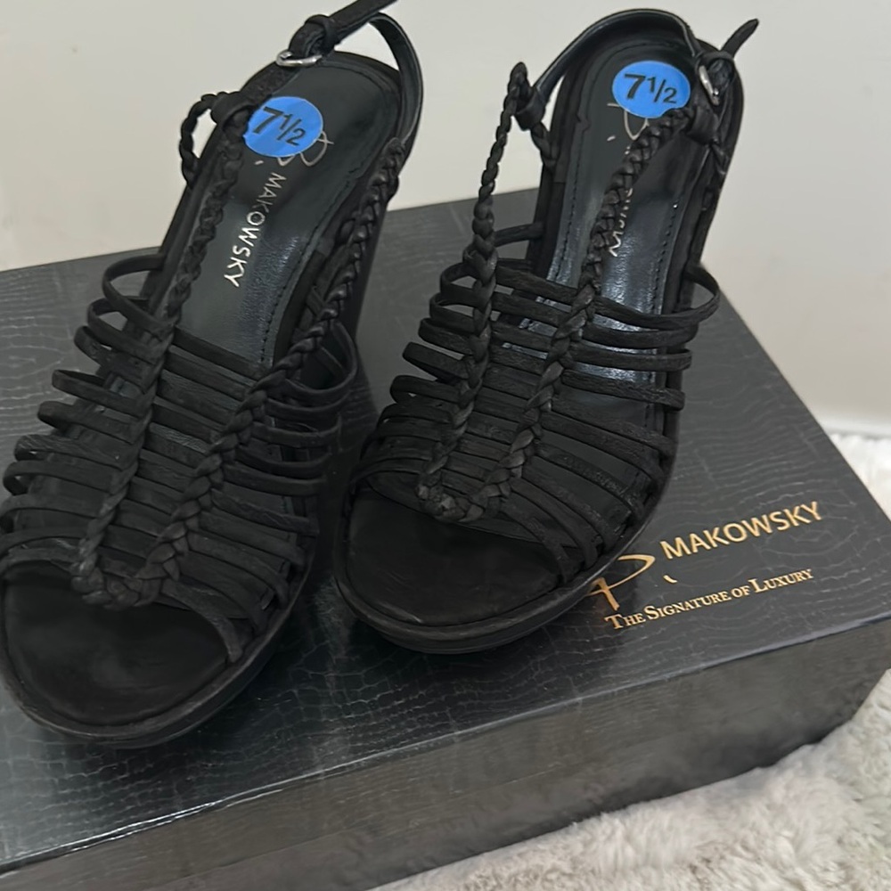 B. Makowsky Women's Black Strappy Sandals